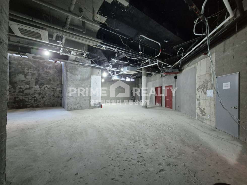 서울 강남구 역삼동 역삼동 상가 임대 │ 신논현역 도보권 │ 1층·지하 연층 구성 │ 전용 85평│강남상가│강남사무실임대 월세 매물번호 10638 사진 10
