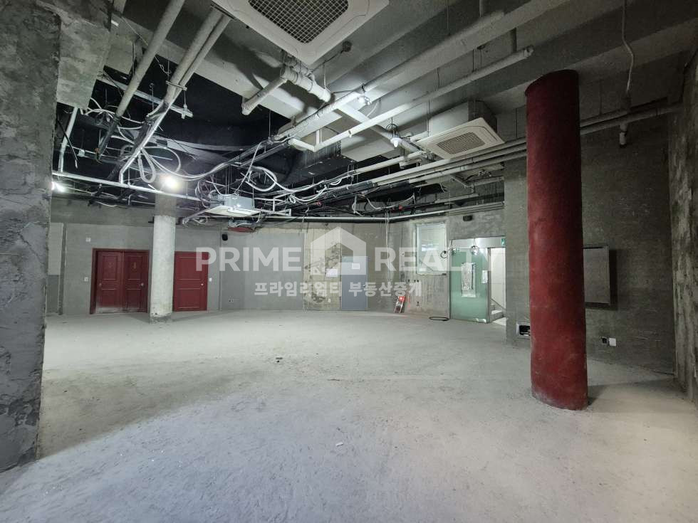 서울 강남구 역삼동 역삼동 상가 임대 │ 신논현역 도보권 │ 1층·지하 연층 구성 │ 전용 85평│강남상가│강남사무실임대 월세 매물번호 10638 사진 12