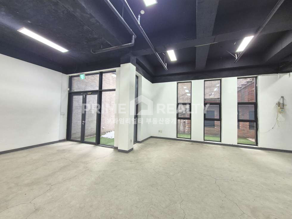 서울 강남구 신사동 신사동 지하상가 임대 │ 도산공원 인근│전용 80평 썬큰구조│강남사무실임대│강남스튜디오임대 월세 매물번호 10842 사진 5
