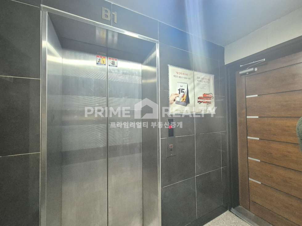 서울 강남구 도곡동 도곡동 사무실 임대 │ 뱅뱅사거리 인근 │녹음시설 완비 · 컨디션 최상│전용 54평│강남사무실임대 월세 매물번호 10694 사진 13