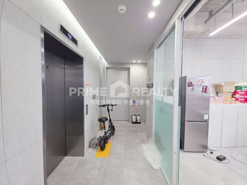 서울 강남구 논현동 1동 논현동 사옥 임대│트리플역세권│초대형 테라스│연면 315│강남사옥임대│강남통임대│강남사무실임대 월세 매물번호 10821 사진 23