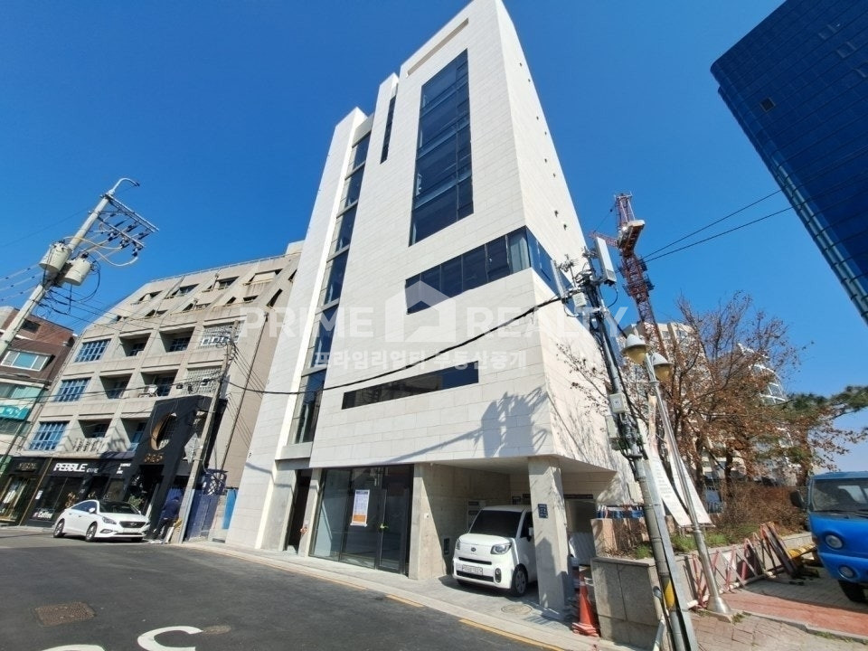 서울 강남구 청담동 청담동 사옥 임대│연면 353│청담역 도보 5분│신축 첫입주│강남통임대 │강남사옥임대│강남사무실임대│강남대형사무실임대 월세 매물번호 10812 사진 1