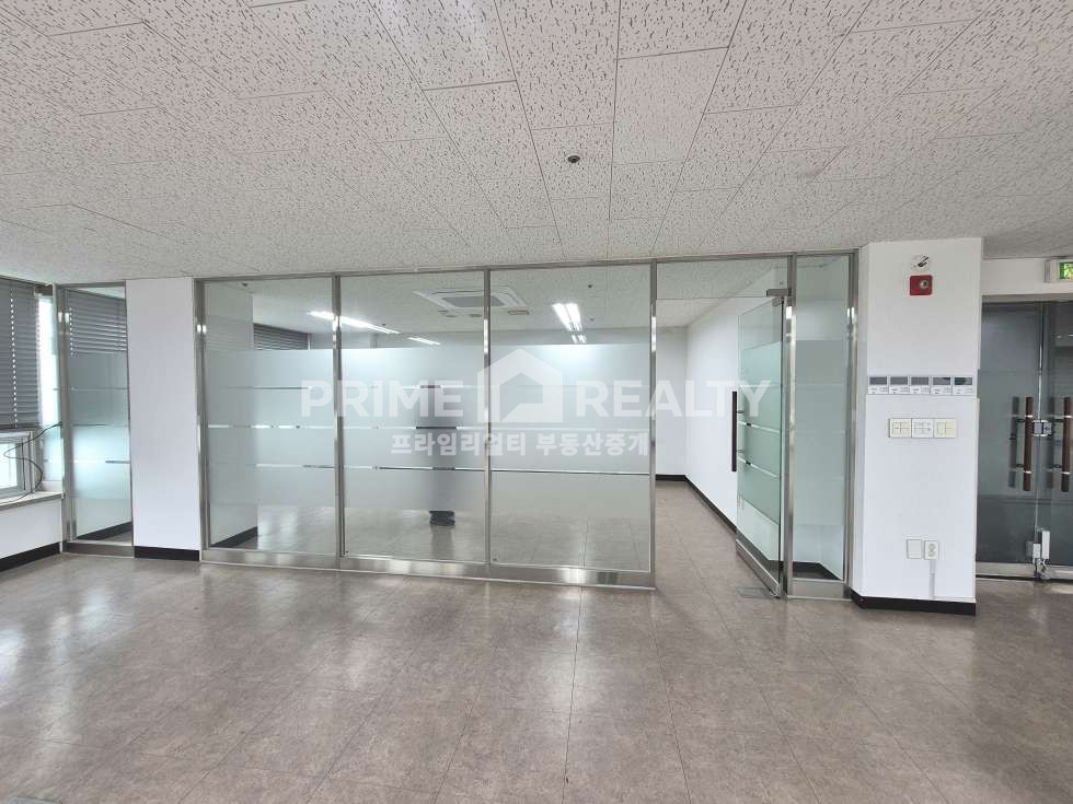 서울 강남구 논현동 논현동 사무실 임대│선정릉역 3분│룸4 완비│전용 84평│강남사무실임대 월세 매물번호 10882 사진 5