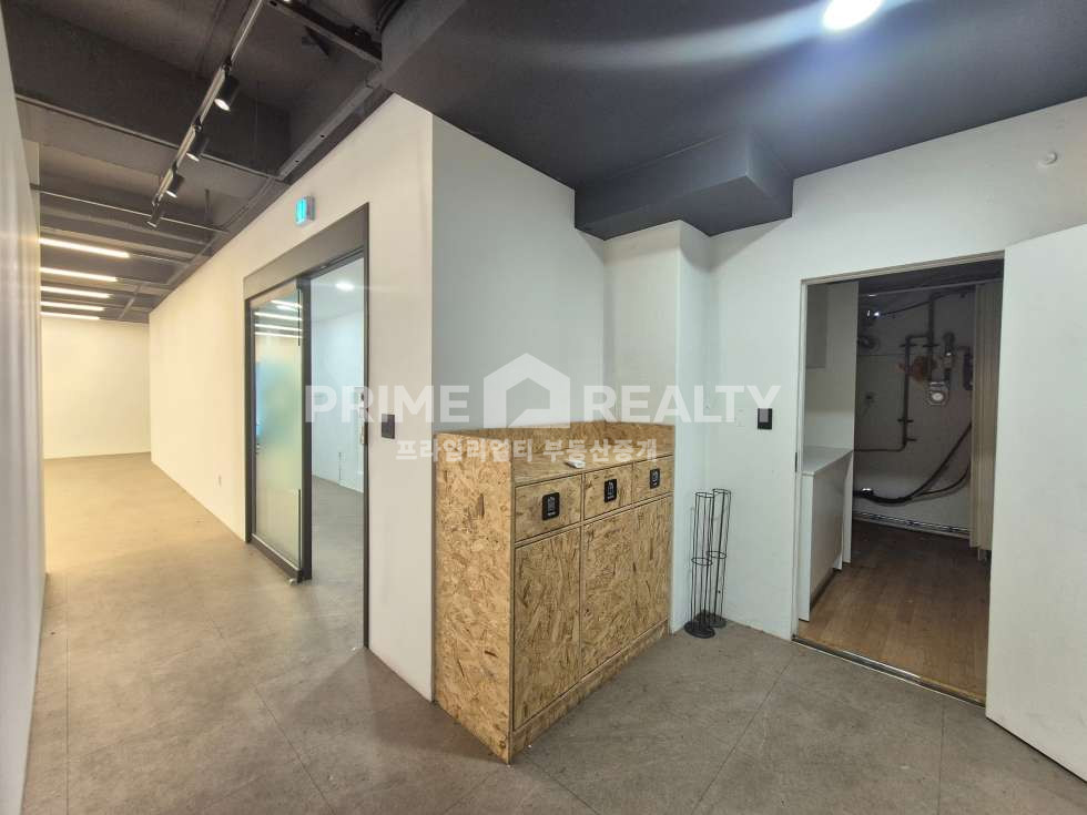 서울 강남구 논현동 논현동 사무실 임대│강남구청역 6분│A급 인테리어│전용 85평│강남사무실임대 월세 매물번호 10884 사진 8