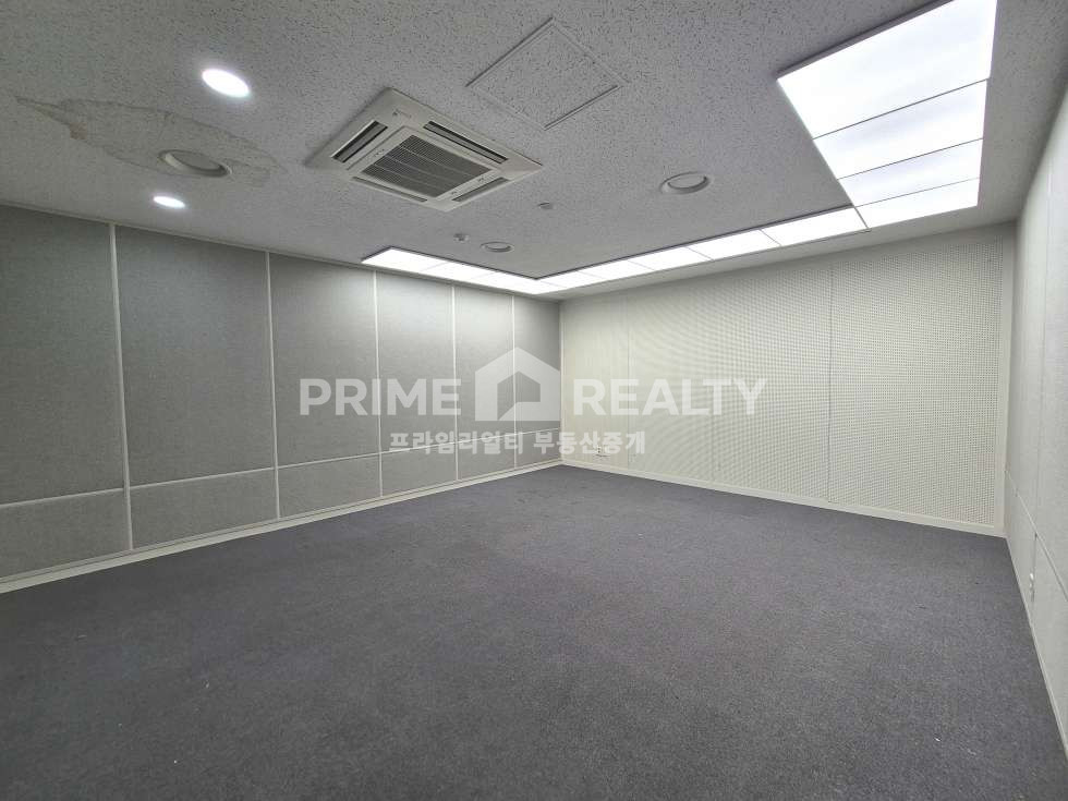 서울 강남구 역삼동 역삼동 대형 사무실 임대│대치학군 인접│코너 입지│전용 약 130평│강남사무실임대│강남대형사무실임대 월세 매물번호 10782 사진 8