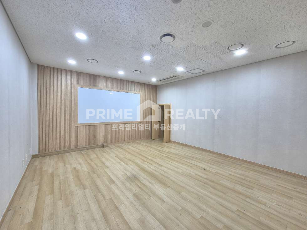 서울 강남구 역삼동 역삼동 대형 사무실 임대│대치학군 인접│코너 입지│전용 약 130평│강남사무실임대│강남대형사무실임대 월세 매물번호 10782 사진 10