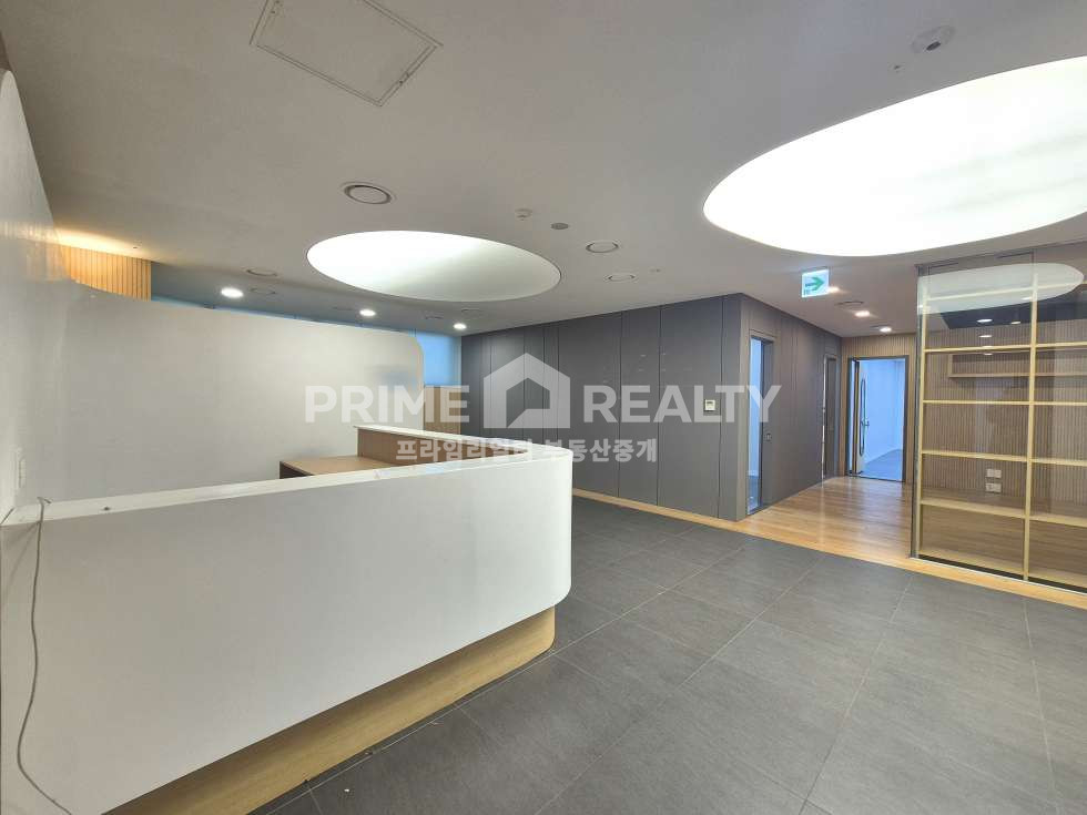 서울 강남구 역삼동 역삼동 대형 사무실 임대│대치학군 인접│코너 입지│전용 약 130평│강남사무실임대│강남대형사무실임대 월세 매물번호 10782 사진 14