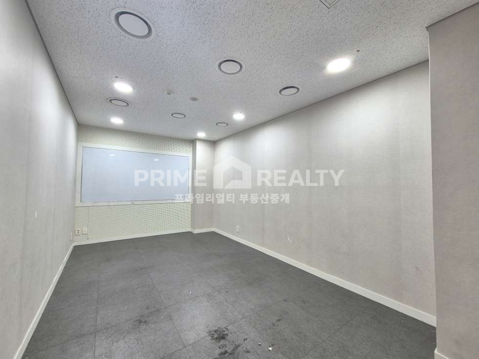 서울 강남구 역삼동 역삼동 대형 사무실 임대│대치학군 인접│코너 입지│전용 약 130평│강남사무실임대│강남대형사무실임대 월세 매물번호 10782 사진 15
