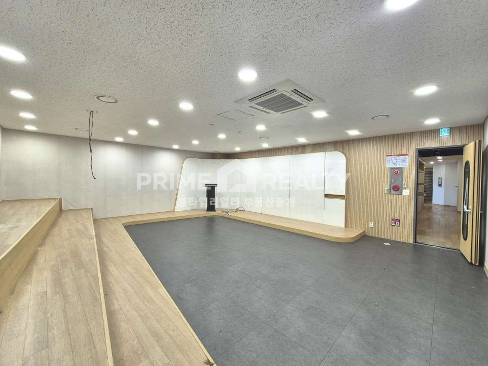 서울 강남구 역삼동 역삼동 대형 사무실 임대│대치학군 인접│코너 입지│전용 약 130평│강남사무실임대│강남대형사무실임대 월세 매물번호 10782 사진 16