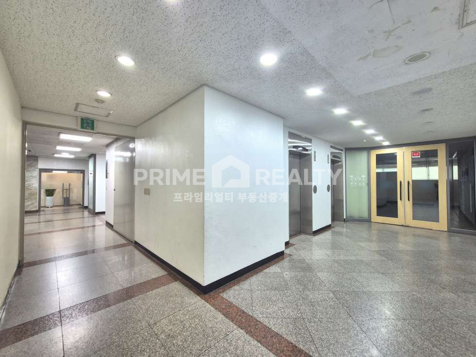 서울 강남구 역삼동 역삼동 대형 사무실 임대│대치학군 인접│코너 입지│전용 약 130평│강남사무실임대│강남대형사무실임대 월세 매물번호 10782 사진 27