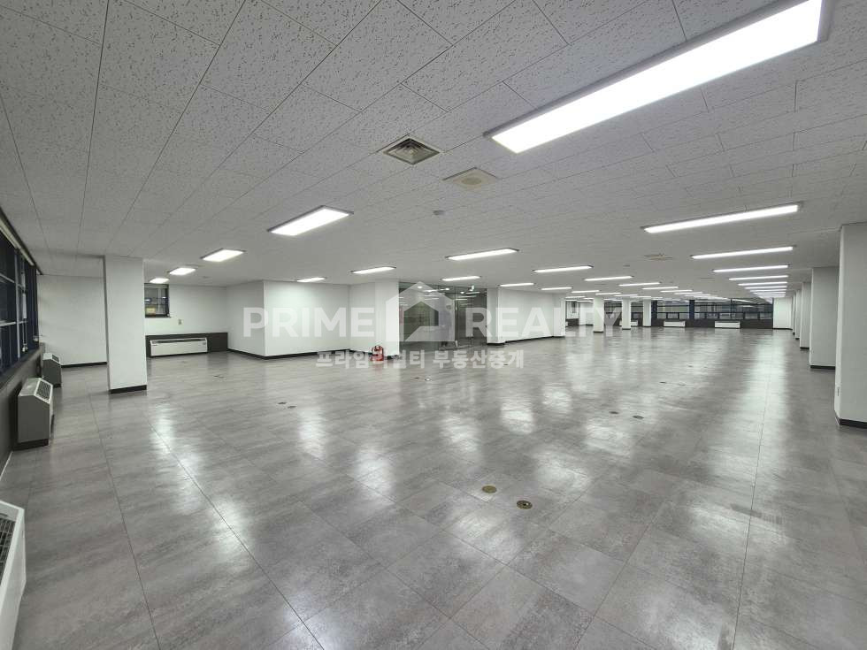 서울 강남구 역삼동 역삼동 대형 사무실 임대 │도로변 대형사무실│전용 155평│강남사무실임대 월세 매물번호 10723 사진 2