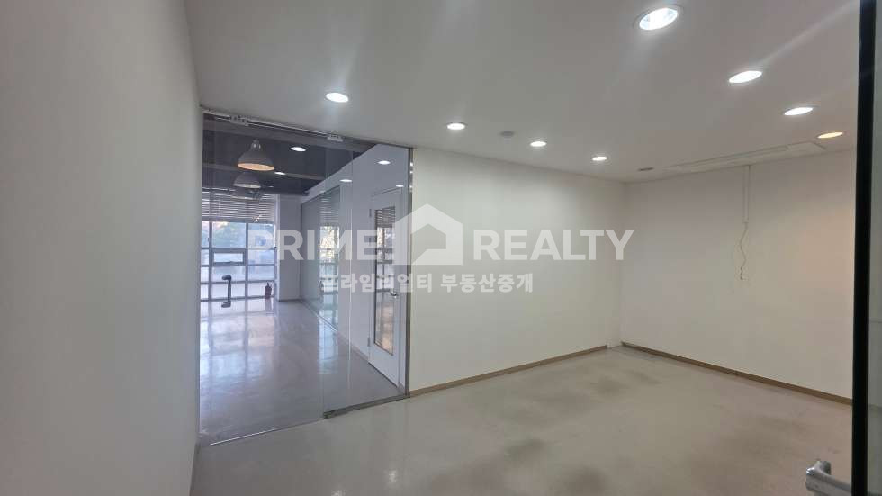 서울 강남구 논현동 논현동 사무실 임대 룸4 인테리어 전용 60평 강남구청역 도보 6분 강남 사무실 임대 월세 매물번호 10788 사진 12