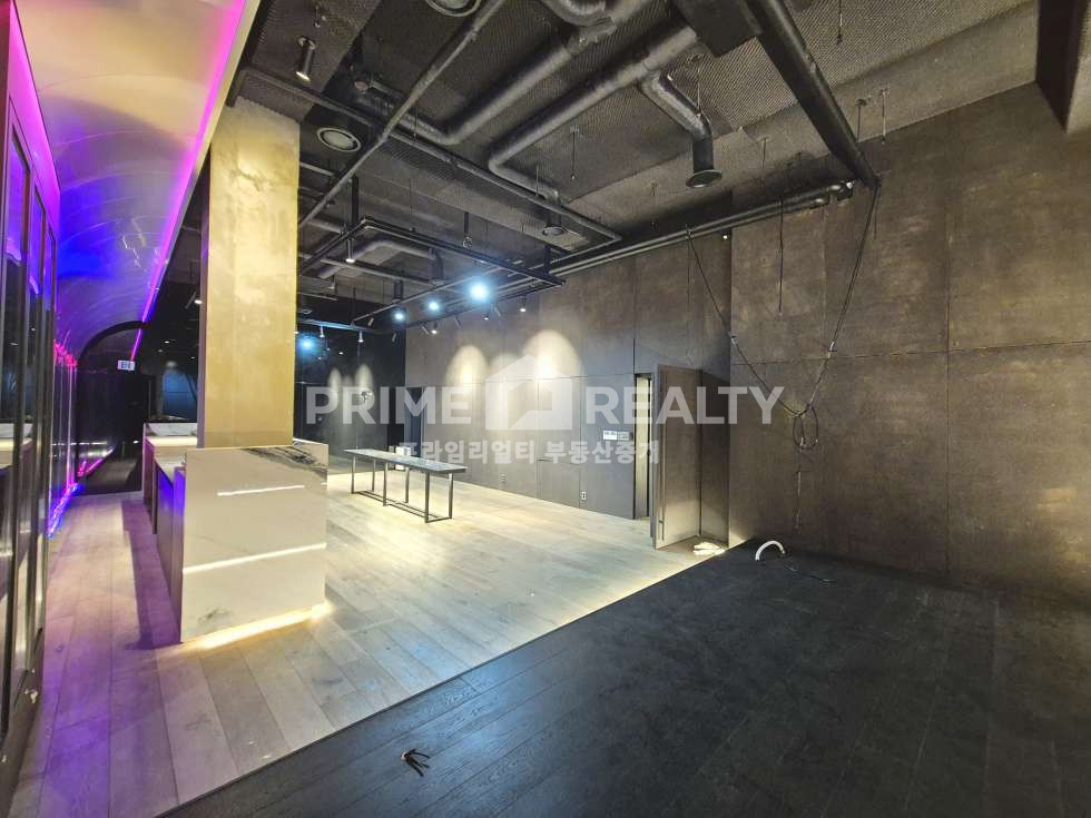 서울 강남구 논현동 논현동 사옥 임대 │ 강남구청역 도보 3분 │ 연면 140평 │ 테라스 포함 연층 구조│강남사옥임대 │강남통임대│강남사무실임대 월세 매물번호 10658 사진 34