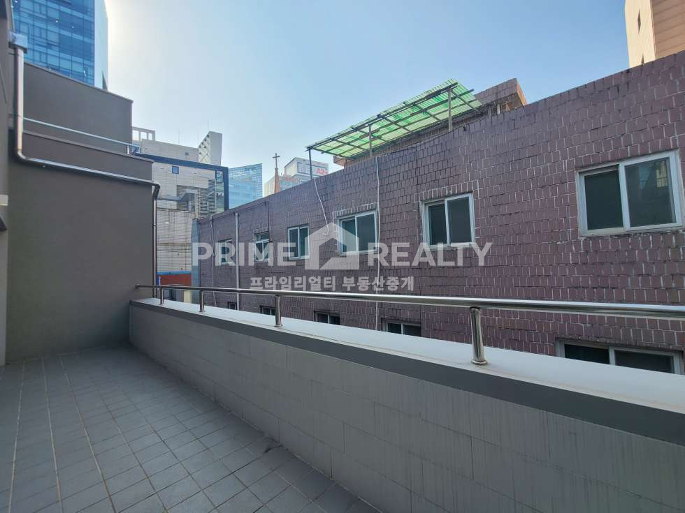 서울 강남구 신사동 신사역 5분 신사동 전용35평 무기둥 홀구조 실사용형 강남사무실임대 월세 매물번호 10981 사진 4