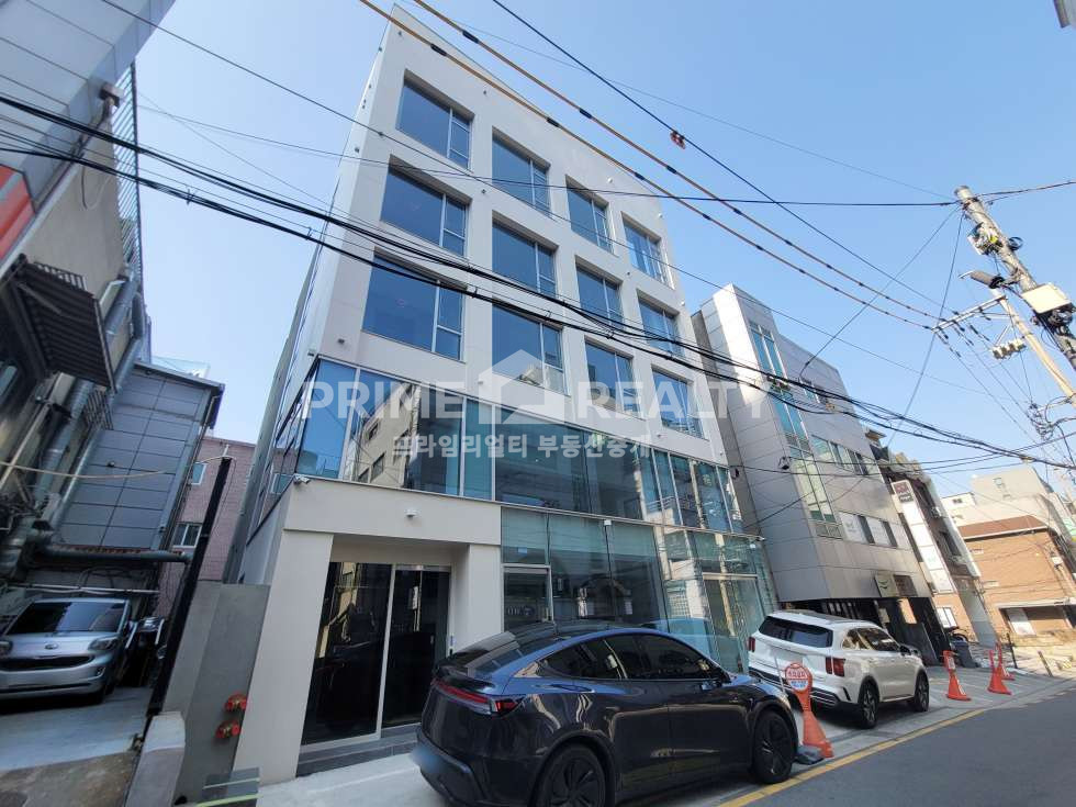 서울 강남구 신사동 신사역 5분 신사동 전용35평 무기둥 홀구조 실사용형 강남사무실임대 월세 매물번호 10981 사진 8