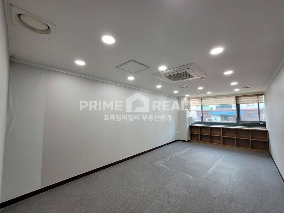 서울 강남구 대치동 삼성역 역세권 사무실 임대 홀 + 룸1 강남사무실임대 즉시입주 대치동 월세 매물번호 10895 사진 3