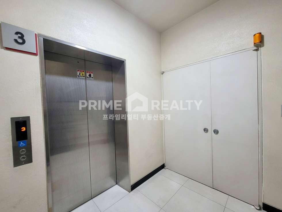 서울 강남구 대치동 선릉역 인근 이면도로 3층 사무실 전용 약 55평 내부 남녀분리 화장실 월세 매물번호 10888 사진 8