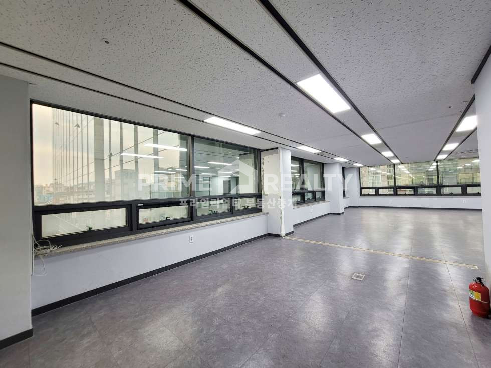 서울 강남구 역삼동 역삼동 강남역 도보 6분 5층 사무실 임대 전용 약 50평 룸2 즉시입주 강남사무실임대 월세 매물번호 10878 사진 3