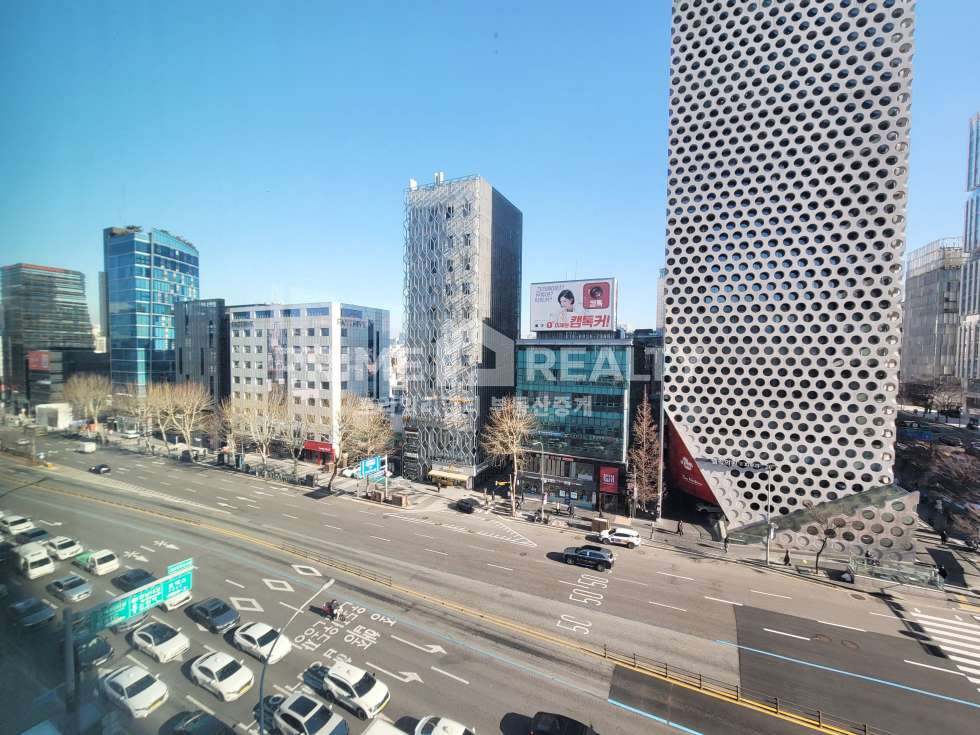 서울 서초구 반포동 반포동 신논현사거리 강남대로변 통창 전용58평 층고4m 프라임 사무실 강남사무실임대 월세 매물번호 10793 사진 5