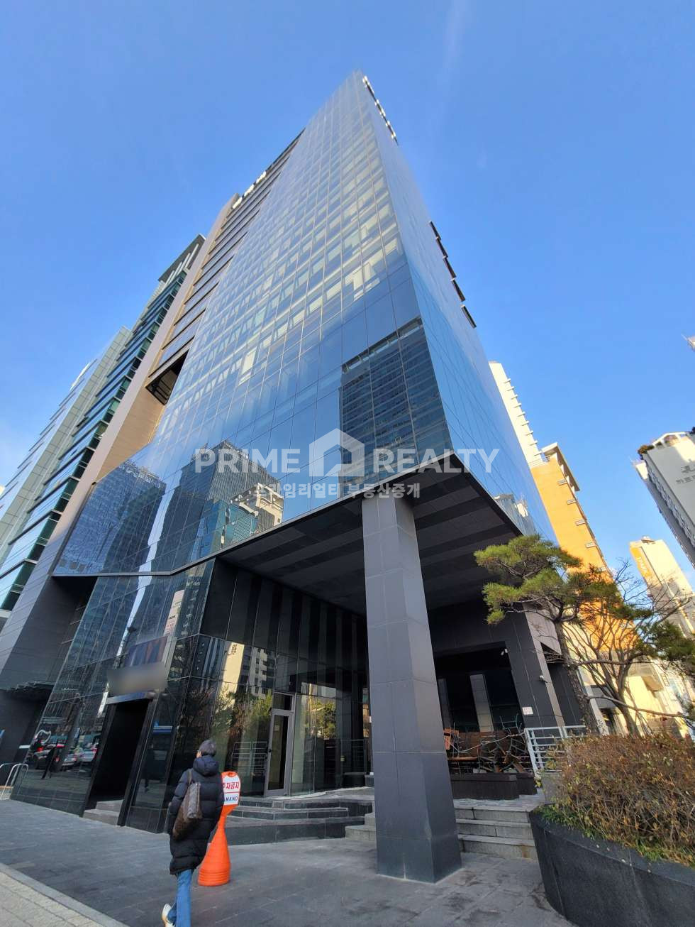서울 강남구 역삼동 역삼동 센터필드 교차로 대형사무실 │ 고층·개방감 좋은 73평 오피스 월세 매물번호 10731 사진 14