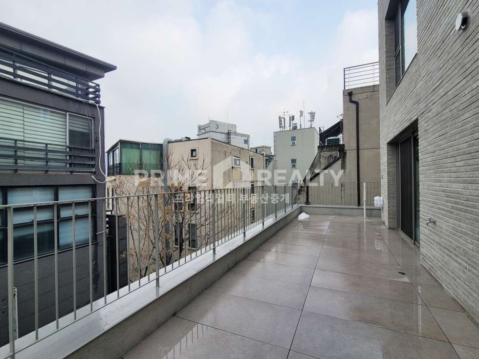 서울 강남구 신사동 강남 신사동 사옥 임대 ｜ 전용 303평 · 신축 첫입주 · 주차 7대 가능 압구정역 통임대 월세 매물번호 10685 사진 12