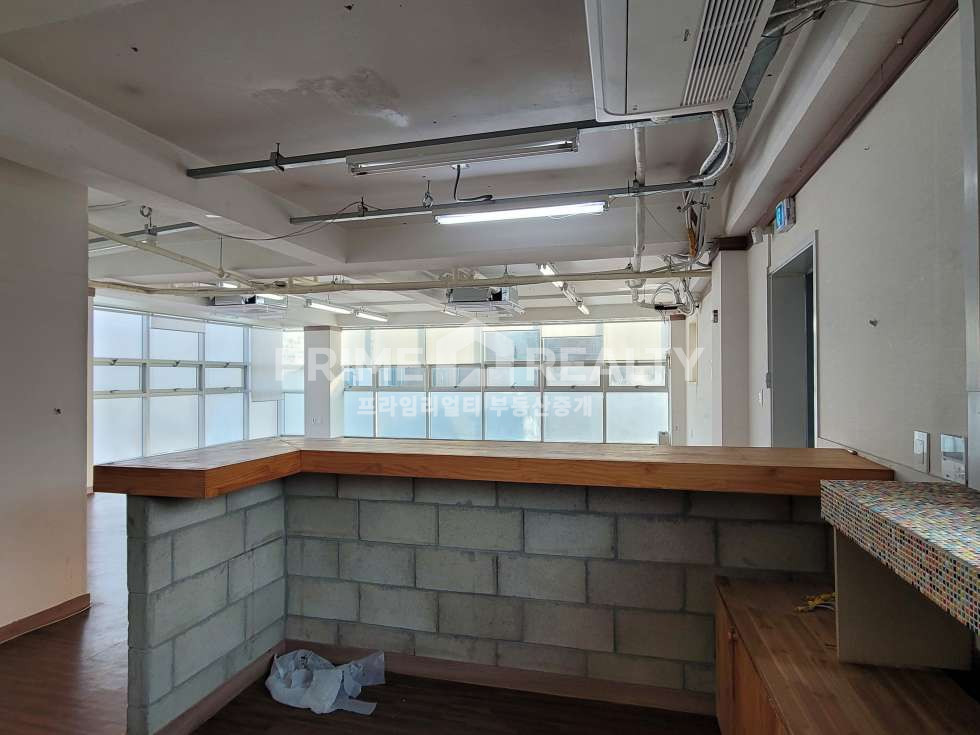 서울 강남구 역삼동 역삼동 노출천장 사무실｜4층 단독사용·홀+룸 구성·주차 가능 강남역사무실임대 월세 매물번호 10675 사진 9