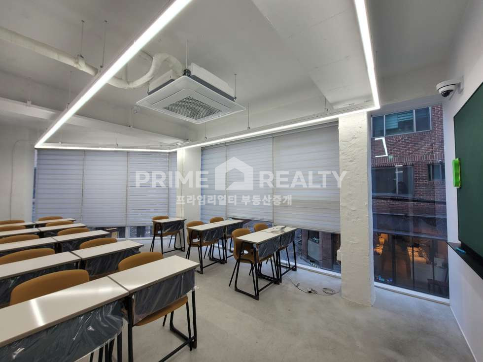 서울 강남구 신사동 신사역 9분 · 무권리 학원 인테리어 · 2층 단독 전용42평 사무/교육공간 월세 매물번호 10663 사진 4