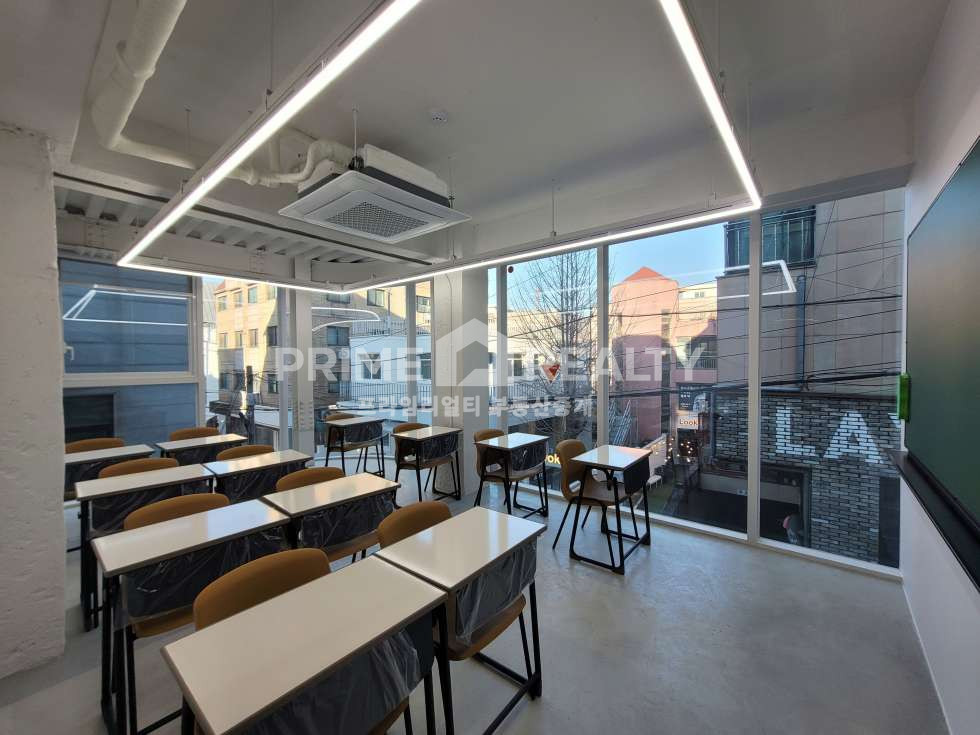 서울 강남구 신사동 신사역 9분 · 무권리 학원 인테리어 · 2층 단독 전용42평 사무/교육공간 월세 매물번호 10663 사진 8