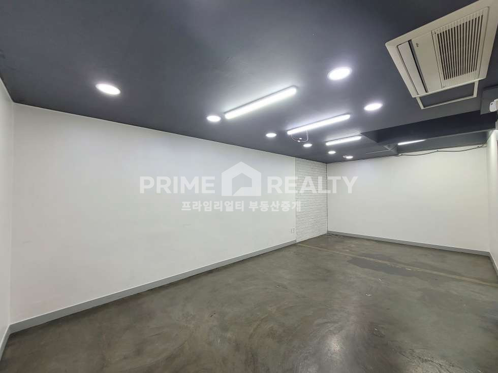 서울 강남구 신사동 신사동 사무실 임대 · 룸3개 인테리어 · 자주식 2대 · 전용 40평 강남사무실임대 신사역 사무실 월세 매물번호 10656 사진 5