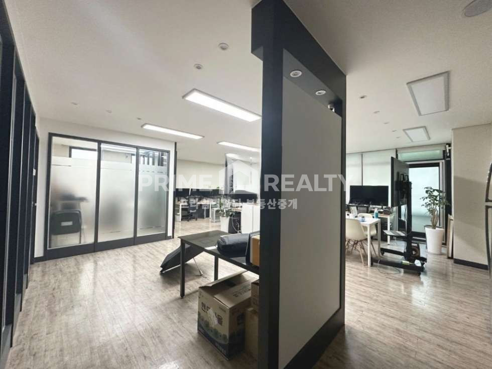 서울 강남구 삼성동 청담역 6분 · 글라스룸 3개 · 밝은 채광 사무실 임대 월세 매물번호 10646 사진 4