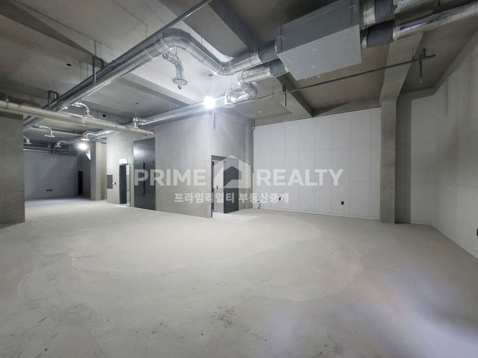 서울 강남구 역삼동 신축 첫입주 독립 출입 구조로 식음·브랜드 매장 모두 활용 가능 강남사무실임대 강남스튜디오임대 월세 매물번호 10551 사진 2