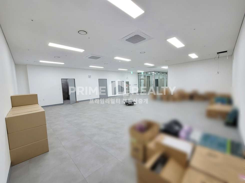 서울 강남구 논현동 논현동 학동역 1분 신축 첫입주, 층고 높은 지하 스튜디오, 갤러리 추천 월세 매물번호 10520 사진 4