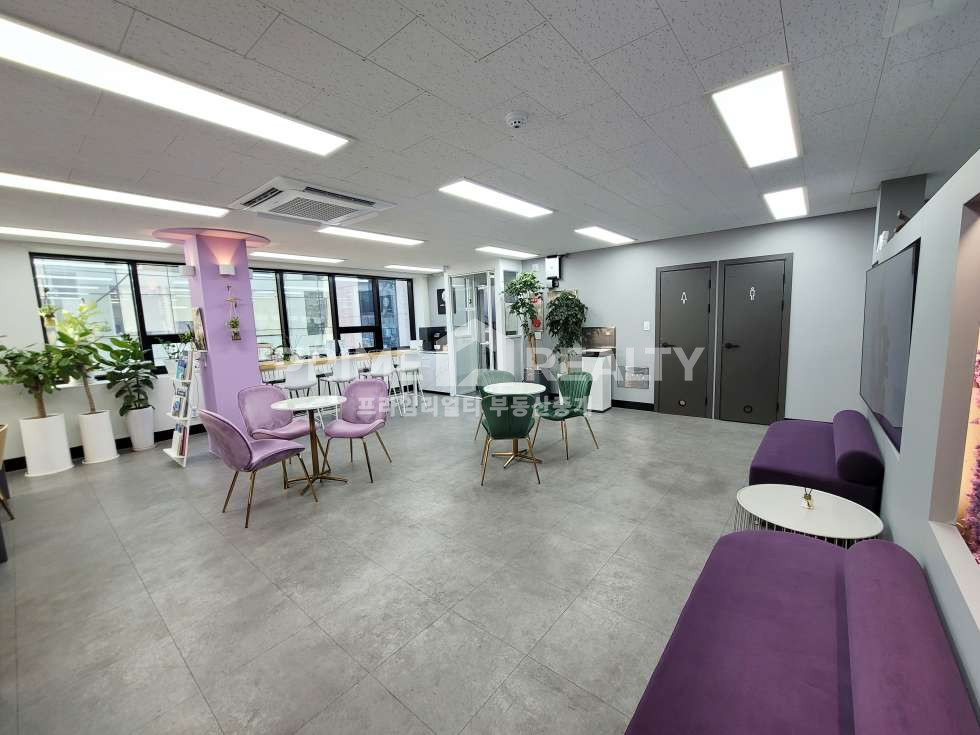 서울 강남구 논현동 강남구청역 역세권 오피스 깔끔한 인테리어 + 즉시 입주 + 주차 무료 강남 사무실 임대 월세 매물번호 10516 사진 2