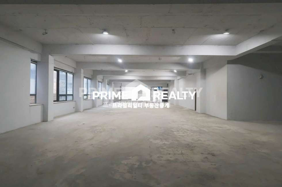 서울 강남구 역삼동 역삼동 1층 사무실 임대 대로변 랜드마크 입지 층고 4.1m 전용 95평 무권리 월세 매물번호 10511 사진 4