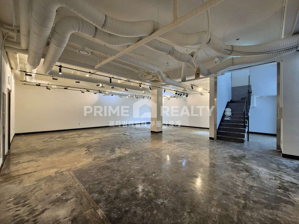 서울 강남구 논현동 논현동 스튜디오 임대│연층사용│층고4M│학동역 도보 5분│강남사무실임대│강남스튜디오임대 월세 매물번호 10835 사진 3