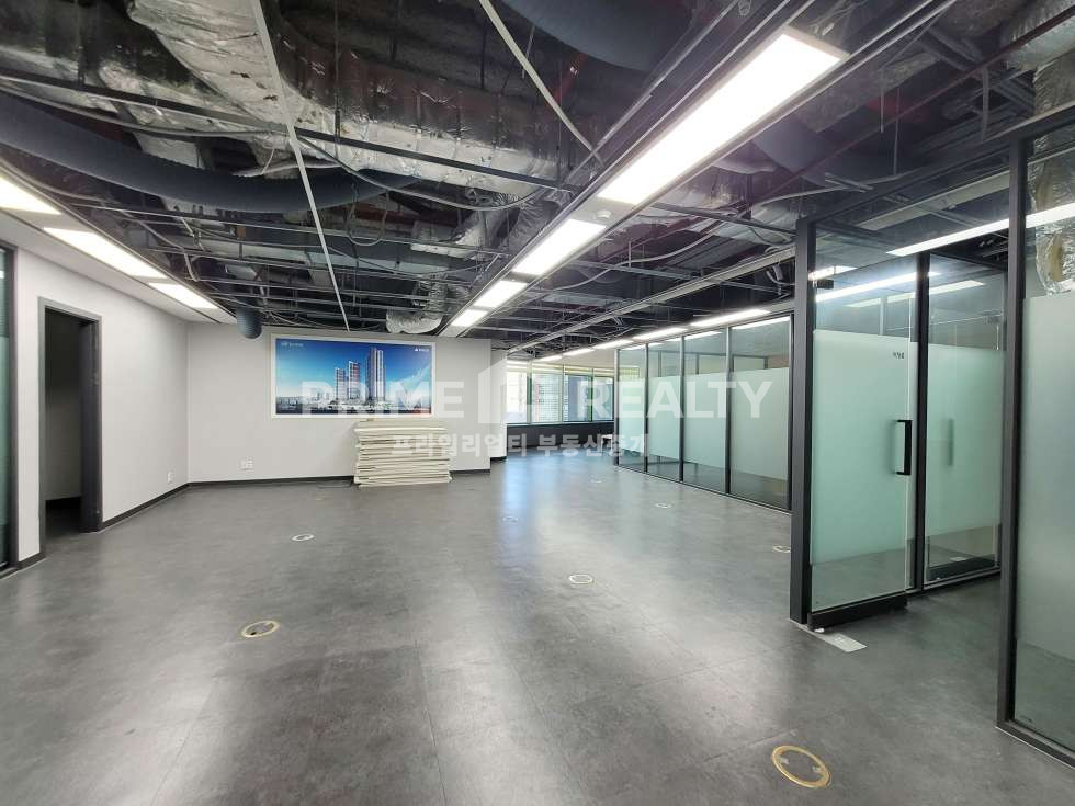 서울 강남구 역삼동 강남역 사거리 대로변 │ 전용 56평 10층 오피스 즉시입주 강남역 지하연결 강남사무실임대 월세 매물번호 10751 사진 5