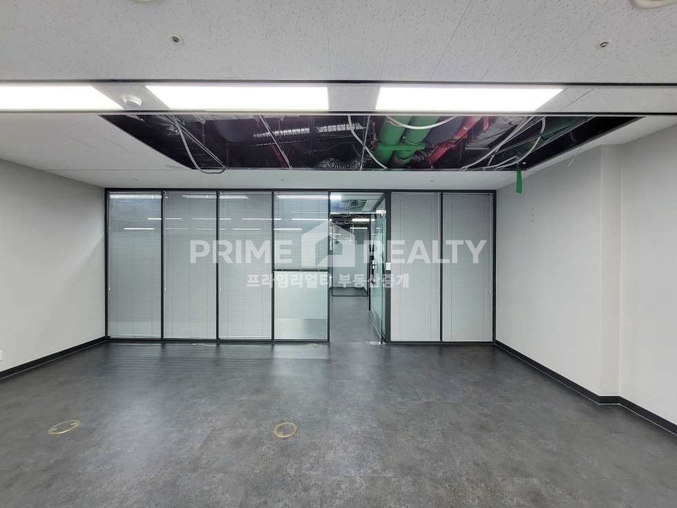 서울 강남구 역삼동 강남역 사거리 대로변 │ 전용 56평 10층 오피스 즉시입주 강남역 지하연결 강남사무실임대 월세 매물번호 10751 사진 14