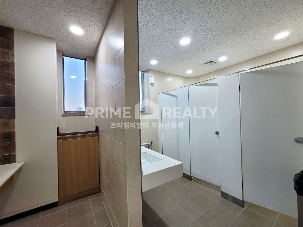 서울 강남구 역삼동 역삼역 바로 앞 │ 전용 102평 SS급 인테리어 대형 사무실 강남 테헤란로 대로변 사무실 임대 월세 매물번호 10746 사진 16