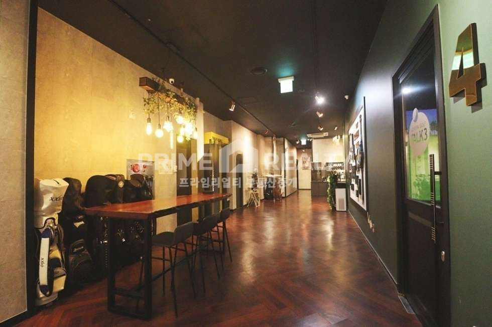 서울 강남구 논현동 논현동 전용 140평 대형 상업공간 — 스크린골프·PT·운동시설 추천 월세 매물번호 10575 사진 4