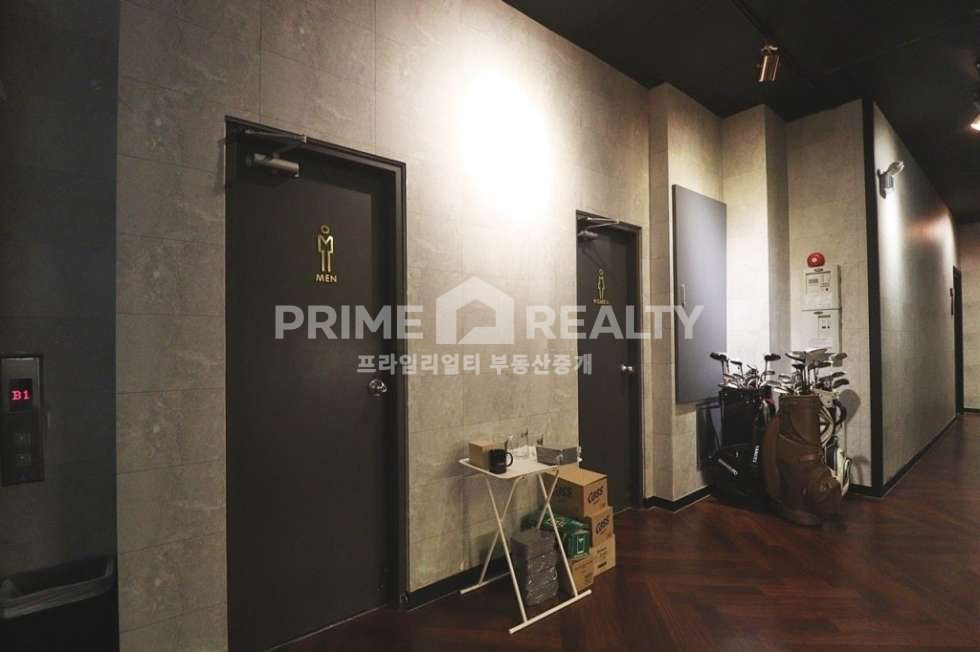 서울 강남구 논현동 논현동 전용 140평 대형 상업공간 — 스크린골프·PT·운동시설 추천 월세 매물번호 10575 사진 13