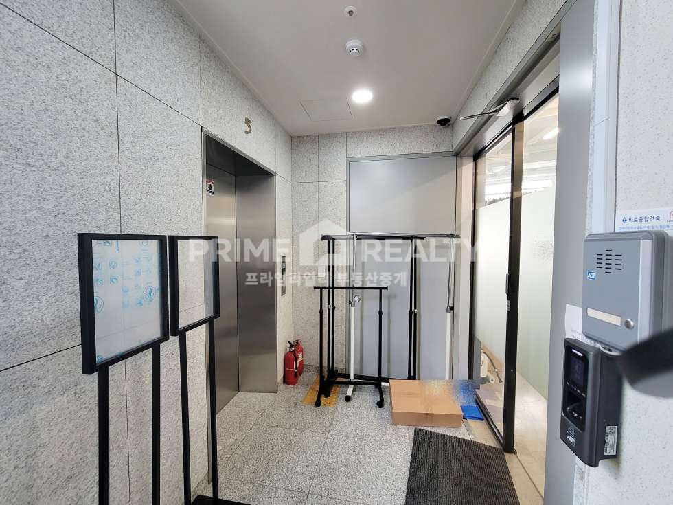 서울 강남구 논현동 논현동 사무실 임대 논현역 30초 초역세권 · 인테리어 최상급 프라임 오피스 학원·오피스 겸용 가성비 추천매물 강남사무실임대 월세 매물번호 10559 사진 12