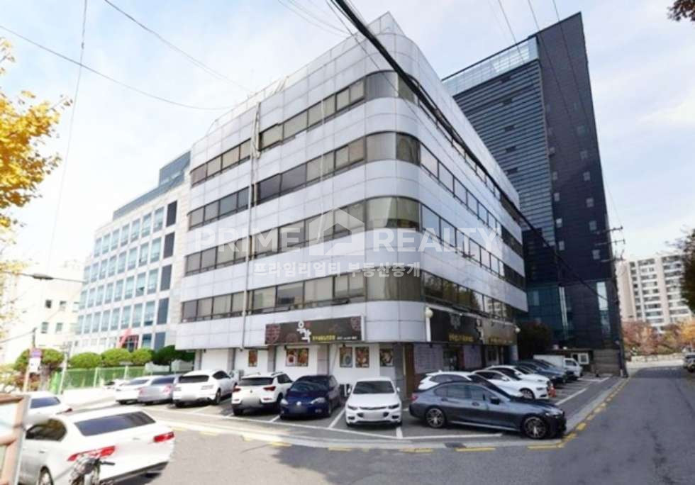 서울 강남구 논현동 논현동 사무실 임대 │ 학동역 도보권 │ 관리비 포함 합리적 임대료 │ 전용 17평 월세 매물번호 10449 사진 1