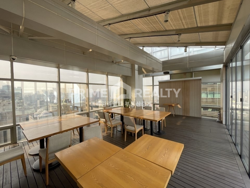 서울 강남구 역삼동 역삼동 사무실 임대 │ 프라임오피스 역삼역 지하연결 코너빌딩 │ 전용 178평│강남사무실임대 월세 매물번호 10310 사진 2