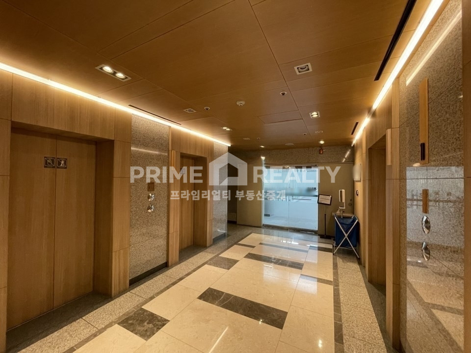 서울 강남구 역삼동 역삼동 사무실 임대 │ 프라임오피스 역삼역 지하연결 코너빌딩 │ 전용 178평│강남사무실임대 월세 매물번호 10310 사진 4