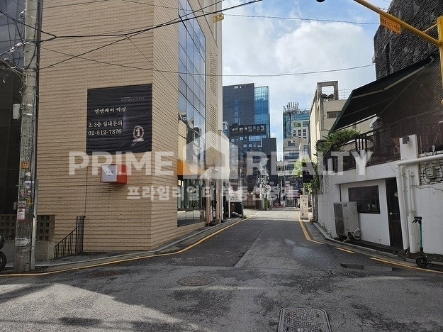 서울 강남구 역삼동 역삼동 사무실 임대 │ 전용 29평 │ 테라스 있는 신축급 공간 │ 인테리어 최상 월세 매물번호 10307 사진 3