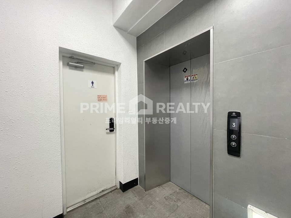 서울 강남구 역삼동 역삼동 스튜디오임대 │ 역삼역 도보 2분 │ 전용 25평│강남사무실임대 월세 매물번호 10282 사진 2
