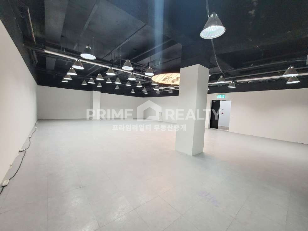 서울 강남구 논현동 논현동 언주역 도보2분 전용약65평 오픈형 지하 스튜디오·휘트니스 공간 강남사무실임대 월세 매물번호 10800 사진 1