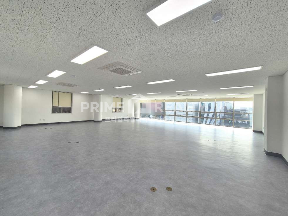 서울 강남구 역삼동 역삼동 사무실 임대 역삼역 도보 3분 대로변 전용 50평 자주식주차 2대 강남사무실임대 월세 매물번호 10953 사진 2