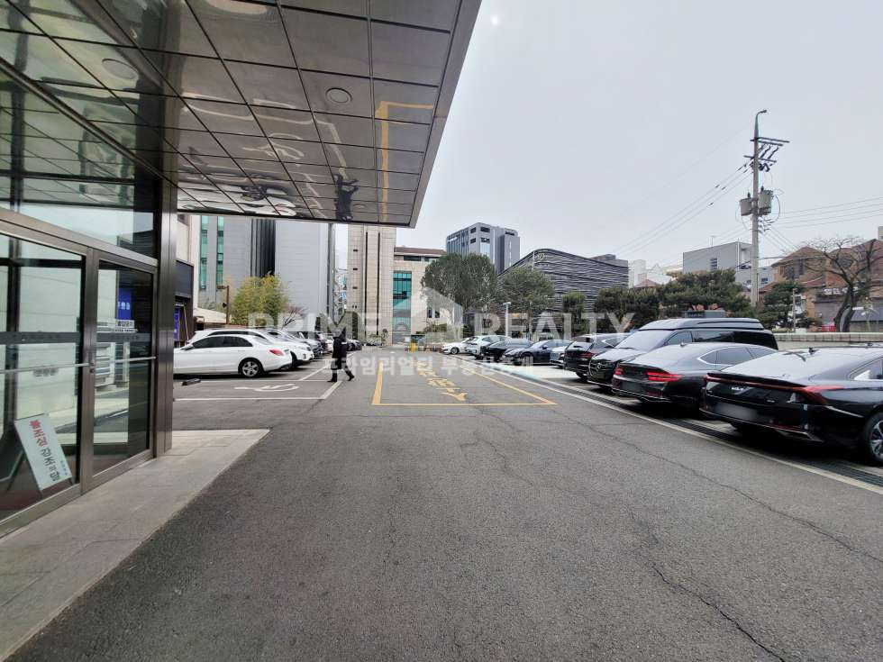 서울 강남구 논현동 논현동 학동역 인근 3층 대형 사무실 임대 전용 175평 룸5 대로변 인테리어 최상 즉시입주 월세 매물번호 10870 사진 31