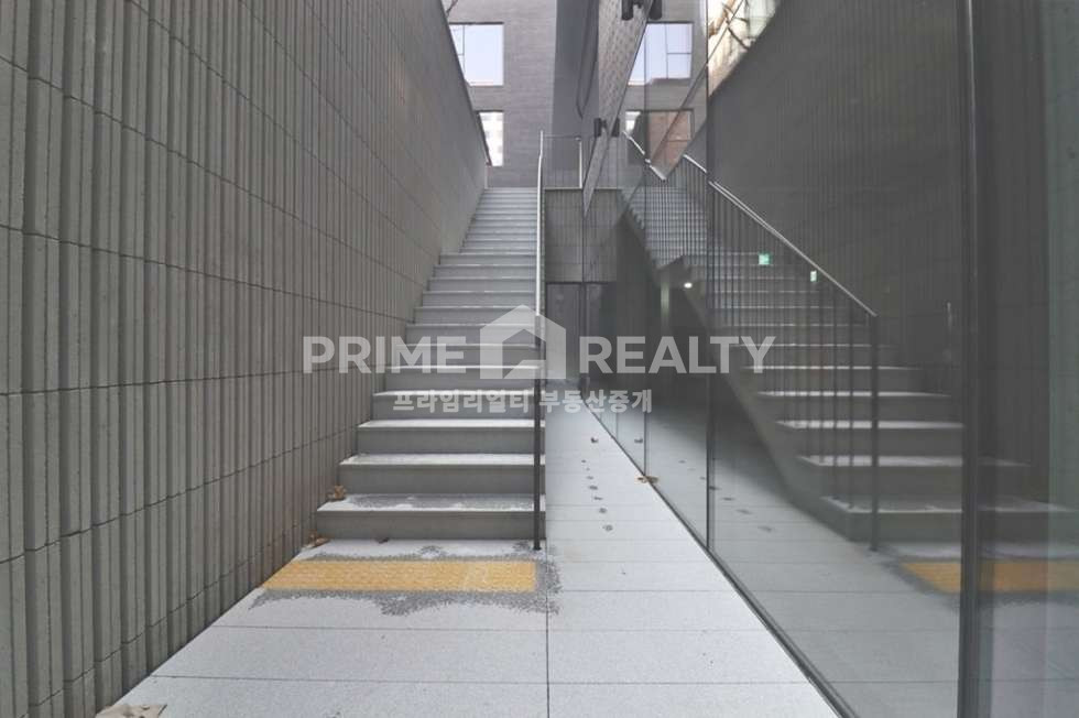 서울 강남구 삼성동 삼성동 스튜디오 임대 통창 뷰 썬큰 구조 전용 48 신축 강남사무실임대 강남스튜디오임대 월세 매물번호 10833 사진 9